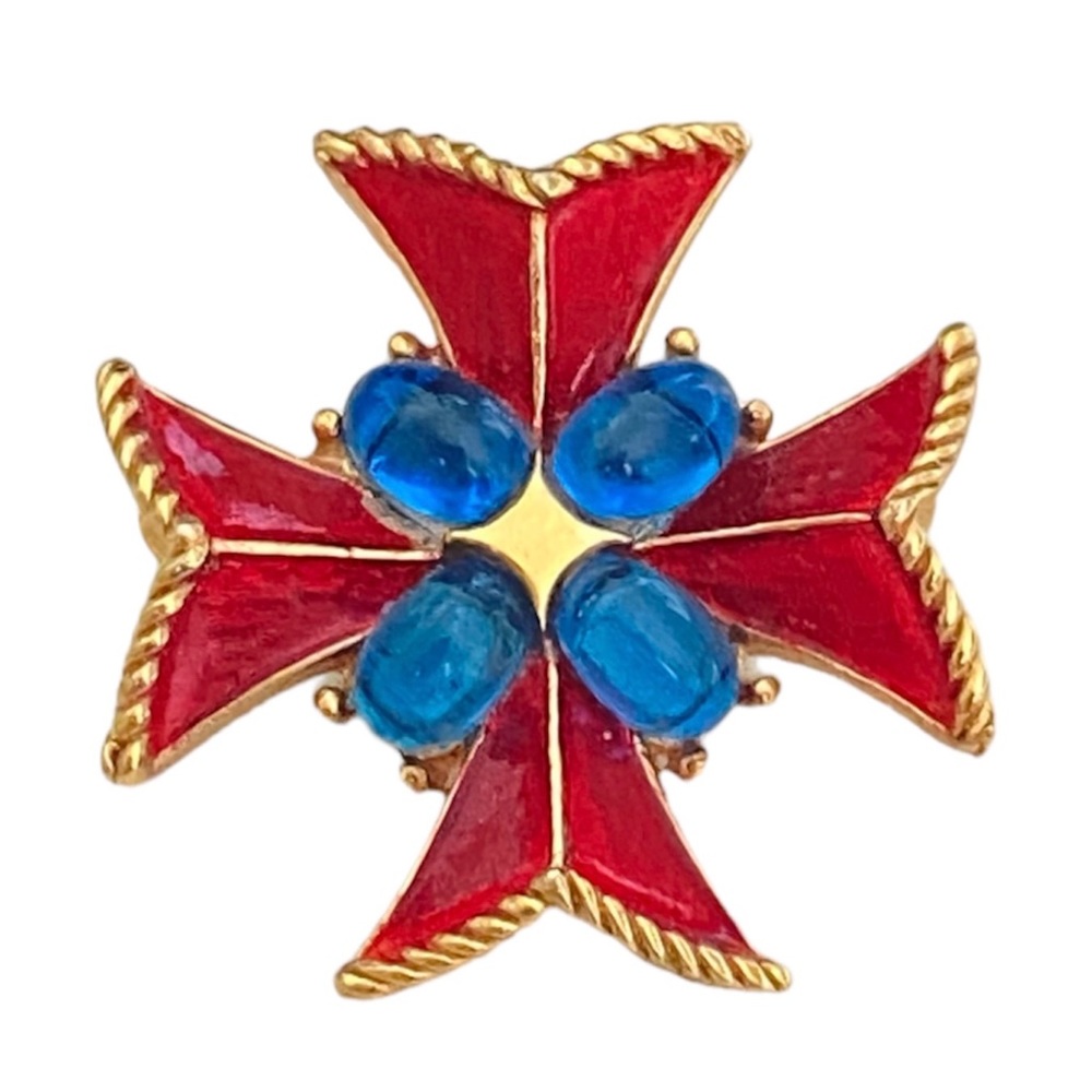 Trifari • Maltese Cross Brooch Sapphire Gripoix Cabochon Red Enamel Gold Tone - Picture 2 of 7